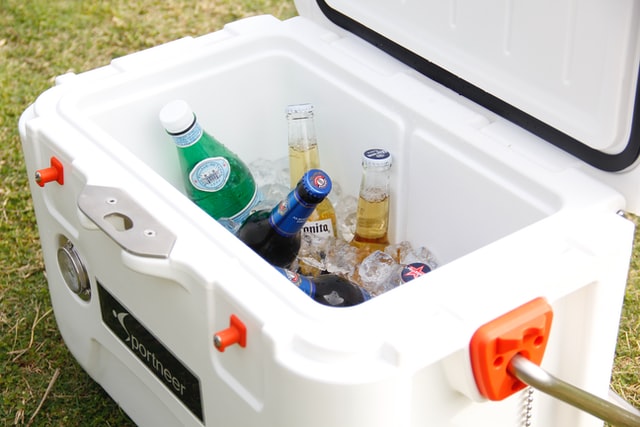 8 Best Car Cooler For Road Trips | Flawless Car Guide - Flawless Car Guide