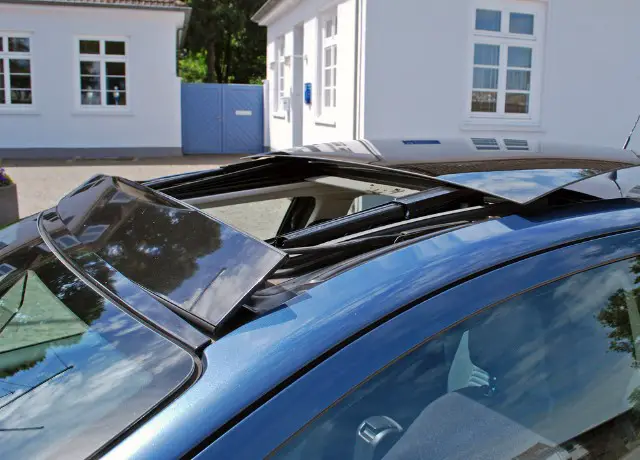 How To Dry Out Car After Leaving Sunroof Open