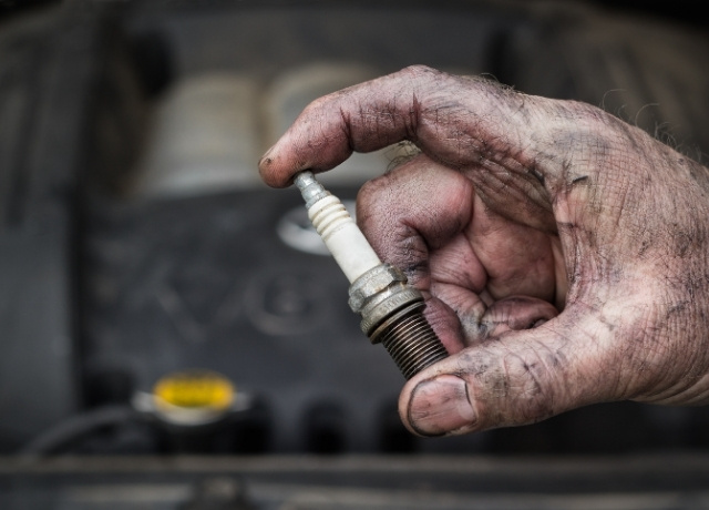 spark plugs in a V8 engine